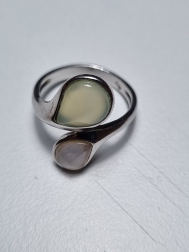 Ring aus silber mit - ring,
