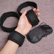 Handschellen Handfessel Fußfessel Augenklappe Nylon Schwamm Bondage BDSM kit DE