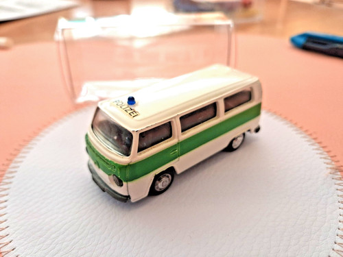 Schuco 305889 vw bus - vw,