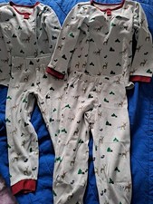 Zwillinge 2 Schlafzüge