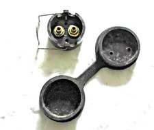 Steckdose mit abdeckung - steckdose,