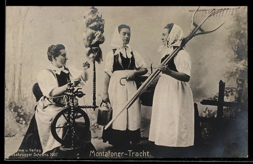 Drei damen montafoner - damen, in