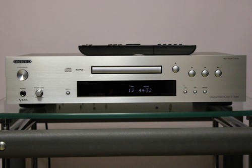Onkyo 7030 cd player - ,
