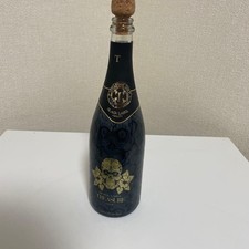 Leere Schnapsflaschen Black