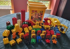 LEGO DUPLO Starter Eimer mit  Steinen und Motorikrasseln 