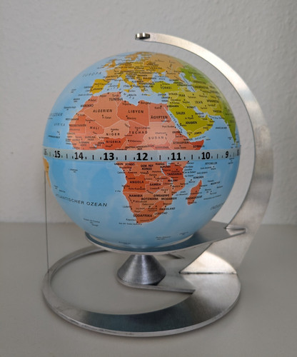 Globus selbst drehend - 11,