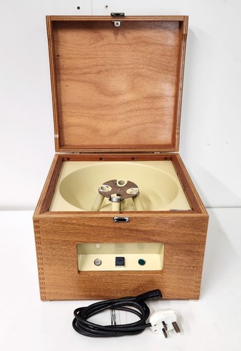Vintage holzgehäuse - vintage,
