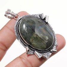 Labradorit Oval Edelstein