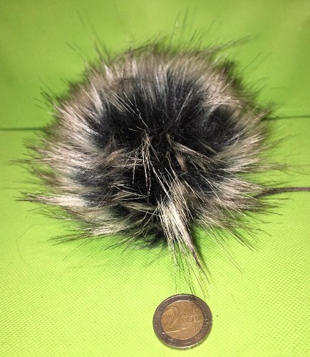 Fellbommel pelzbommel 15cm - fellbommel,,