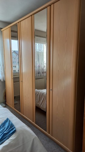 Hochwertiger kleiderschrank - hochwertiger,
