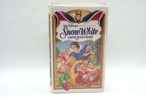 Walt disney vhs - walt, white