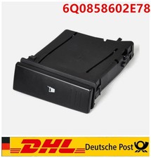 Vorne Rechts Becherhalter