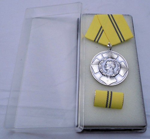 Ddr tapferkeitsmedaille - ddr,
