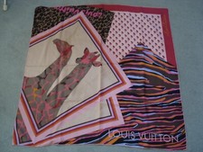 LOUIS VUITTON "Giraffe Carrè"