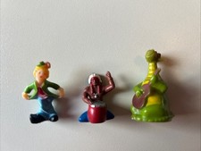 Ü Ei Altfiguren Clown Otto Indianer Trommel und Elliot Gitarre dunkel