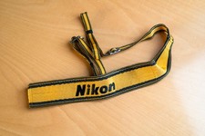 Nikon Trageriemen Carrying