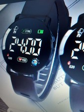 1 x Digital Armbanduhr