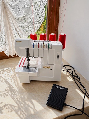 Success overlock - c4,