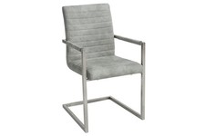 Freischwinger mit Armlehne