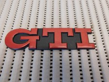 Original VW Golf 3 GTI Emblem hinten rot  - 1H6853687AJ -
