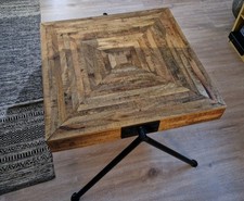 Couchtisch Industrial Style