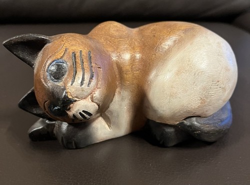Schlafende katze aus holz - katze,