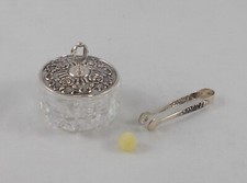 *RAR* Stilvolle Sußstoff- / Zuckerdose mit floralem Dekor in 835er Silber + Glas