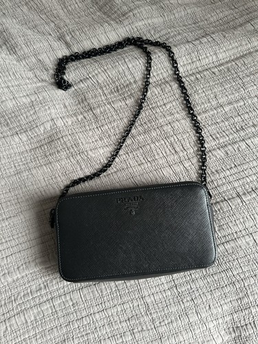 Prada wallet chain allblack - wallet,