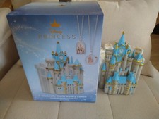 Charmed Aroma Kerze Disney Cinderella Schloss mit Schmuck
