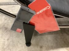 Le Corbusier LC 4 Liege in schwarzem Leder von Cassina