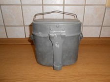 Schönes altes Essgeschirr -