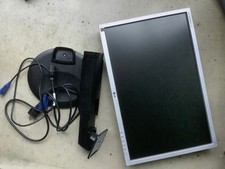 LG Flatron E2210PM-SN 56 cm (22 Zoll) 16:10 LED LCD Monitor - Silber