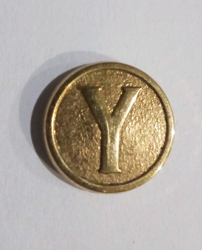 Yves saint laurent pin - yves,