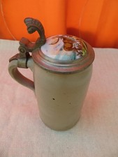 Antiker 1L Bierkrug Steingut Zinndeckel RITTER IN LANDSHUT Porzellan Hirsch Jagd