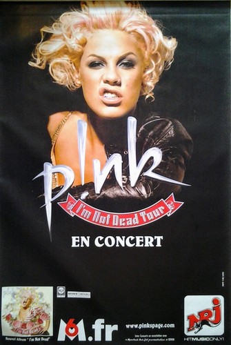 Pink not dead - i`m, tour