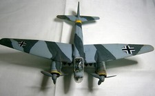 ALTES MODELL-FLUGZEUG (9)  2