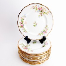 Moss Rose (Hampton Shape) by