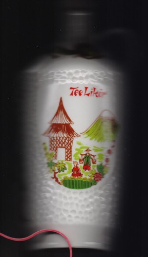 Leere porzellanflasche für - leere,