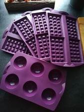 Tupperware Konvolut Silikonformen, lila, sehr selten benutzt, Waffeln, rd Muffin