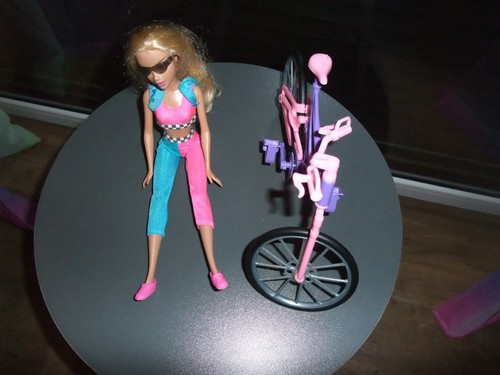 Barbie puppe mit - puppe, fahrrad