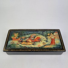 Vintage russische Lack Ware Schatulle bemalt Märchenszene signiert
