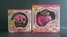 2x Sailor Moon & Chibi Moon World Compact Locket Brooch Brosche BanDai Rare 2002