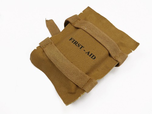 Paratrooper first aid - us,