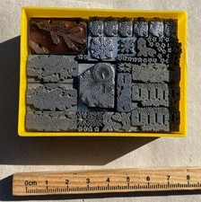 Weihnachten Vignetten Schmuck Handsatz Bleisatz Sterne Kerzen Tannenzweige ~