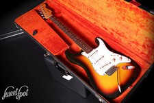 1965 fender stratocaster - stratocaster, 3