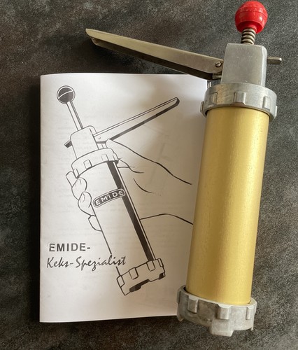 Gebäckpresse der - gebäckpresse,