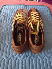 Nagelneue Adidas Schuhe Gr.45