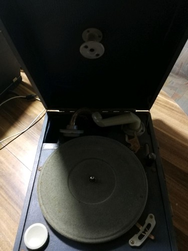 Kofferplattenspieler