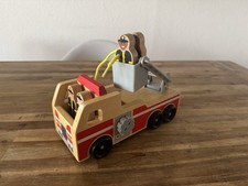 Holz Feuerwehrwagen mit