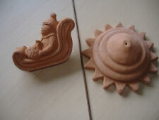 Nikolaus mit Schlitten aus Ton zum Stellen für drinnen oder draußen